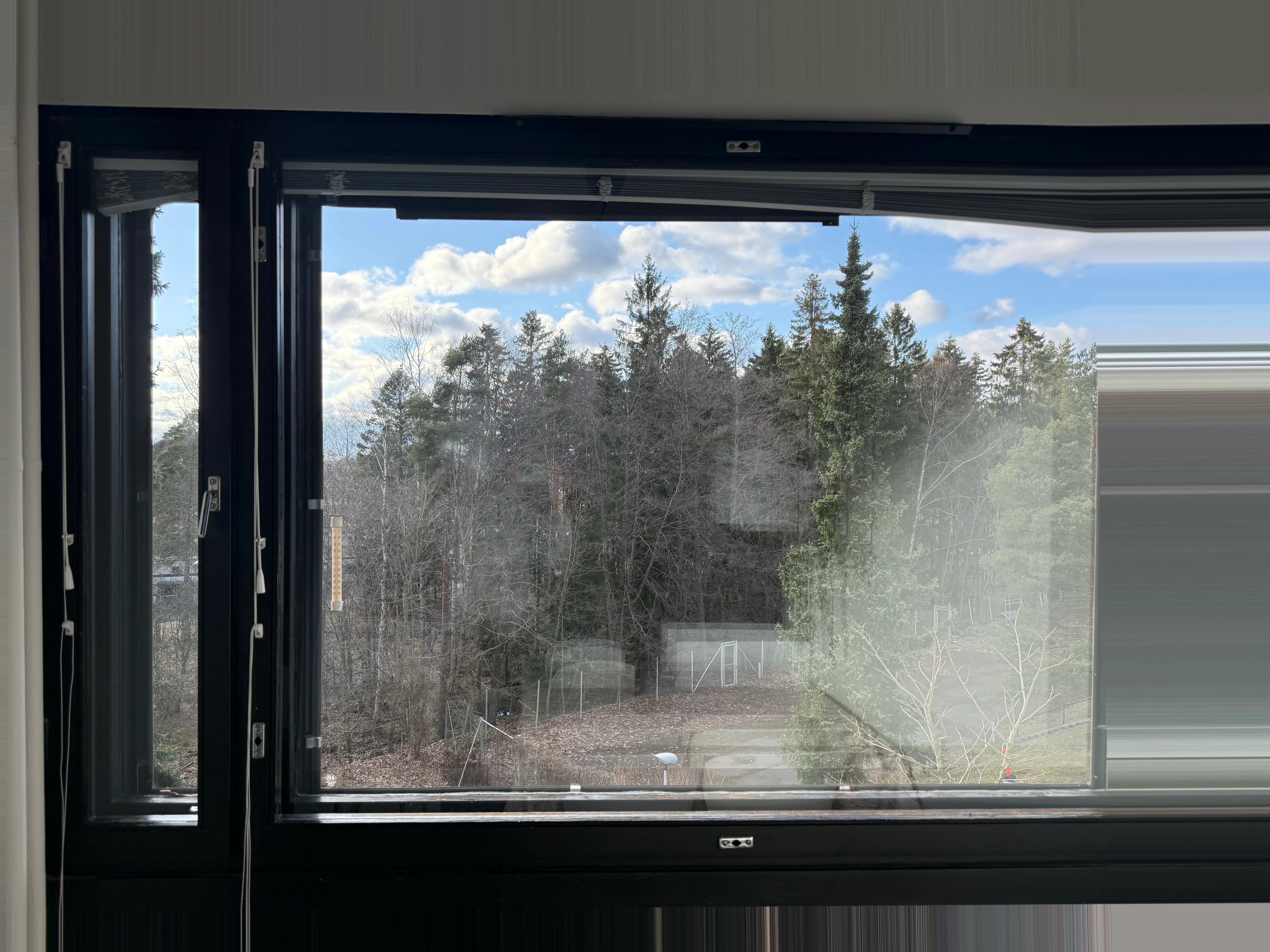 Jälkeen — ikkunanpesu